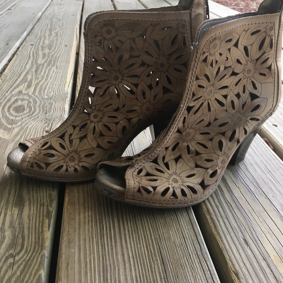 Jose Saenz detailed floral bootie, brown, size 40 - Picture 4 of 8